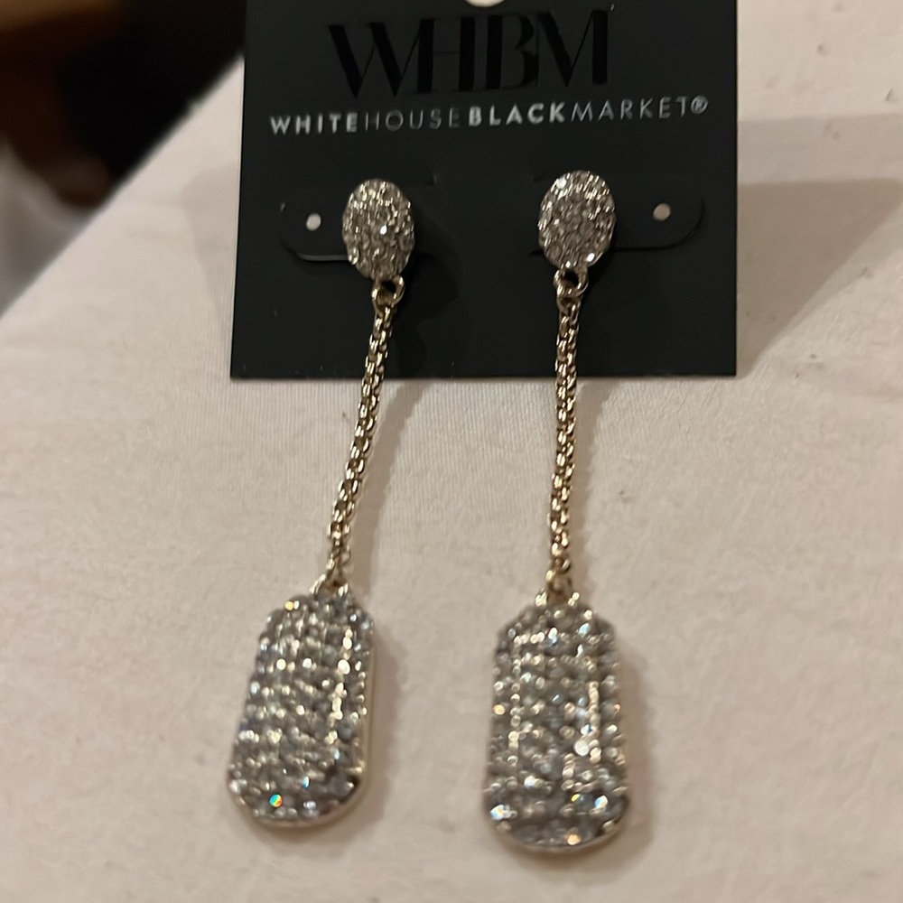 NWTStunning&SparklinWhiteHouseBlackMarket Diamonds like&GoldPlatedChainEarrings.